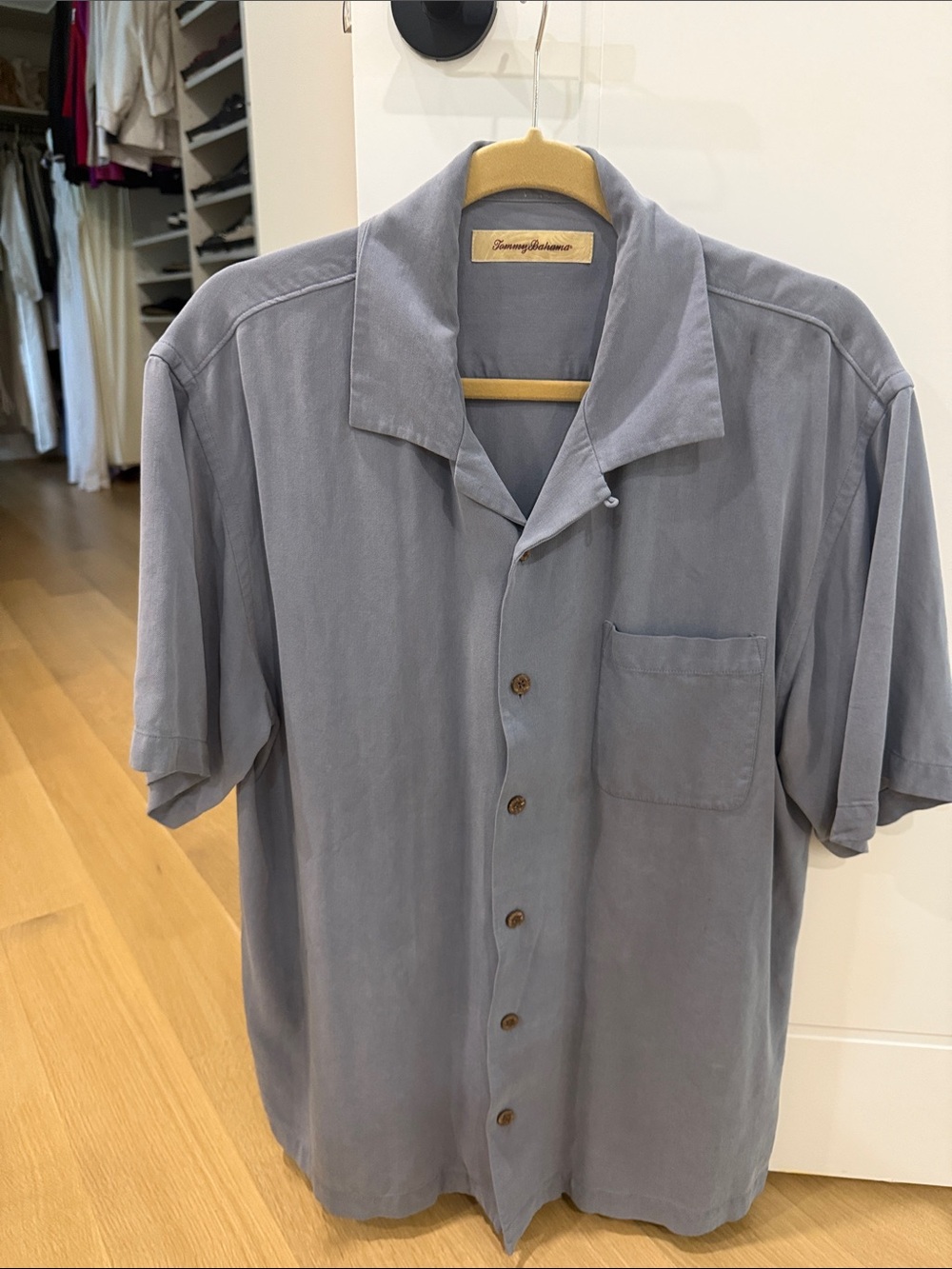 Tommy Bahama Men's Short-Sleeve Camp Shirt in Slate Gray